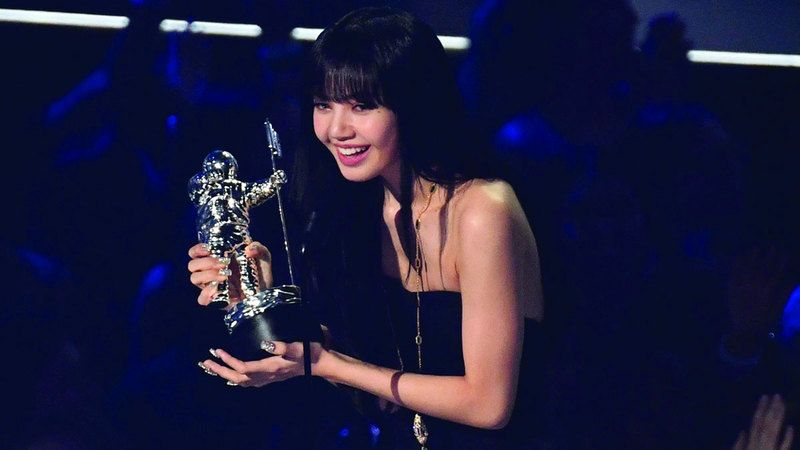 الامارات | النجمة التايلاندية الأكثر شهرة بطلة «ذي وايت لوتس 3»