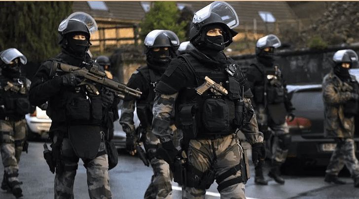 فرنسا تفرض عقوبات على مستعمرين لتورطهم في أعمال عنف ضد فلسطينيين