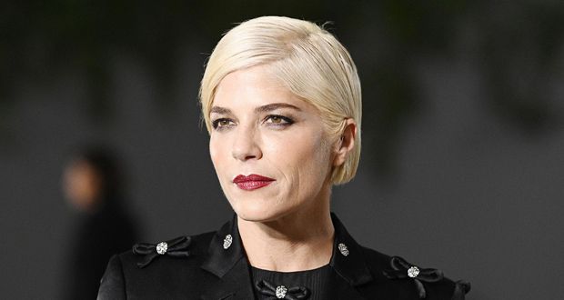 “نادمة بشدة”.. سلمى بلير تعتذر عن إساءتها للمسلمين