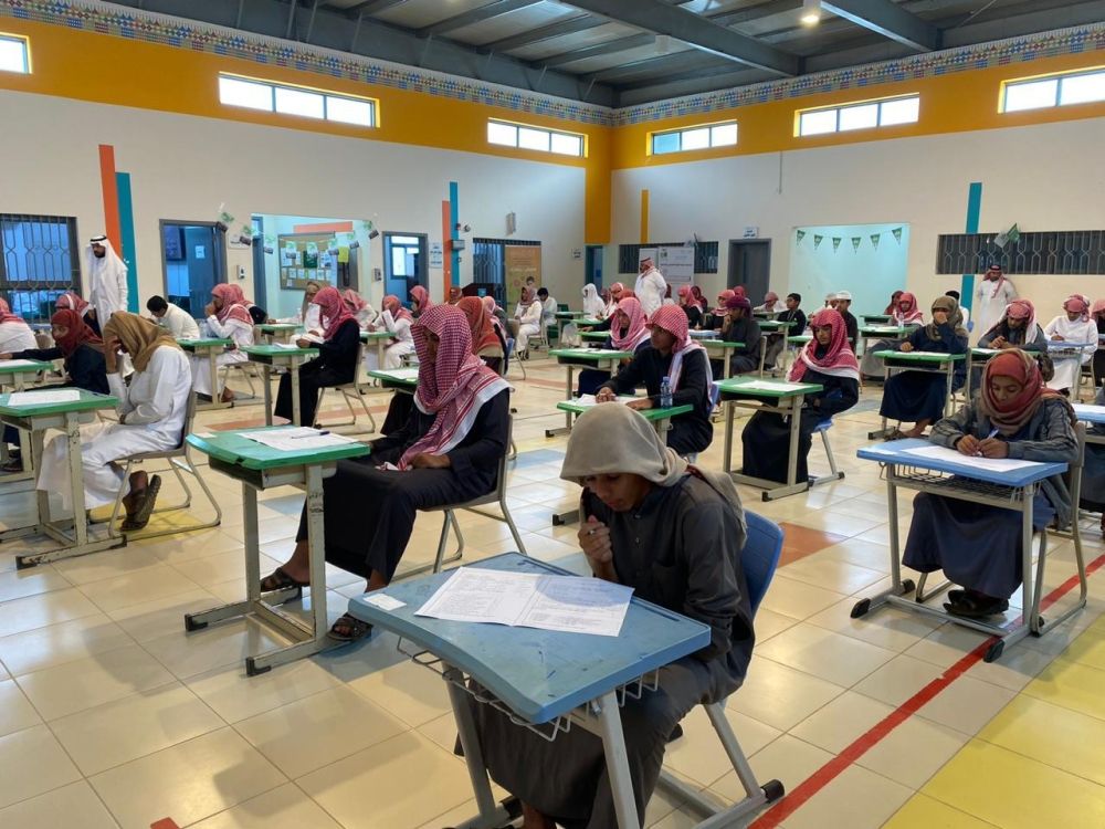 400 ألف طالب وطالبة يؤدون اختبارات نهاية الفصل الدراسي الثاني