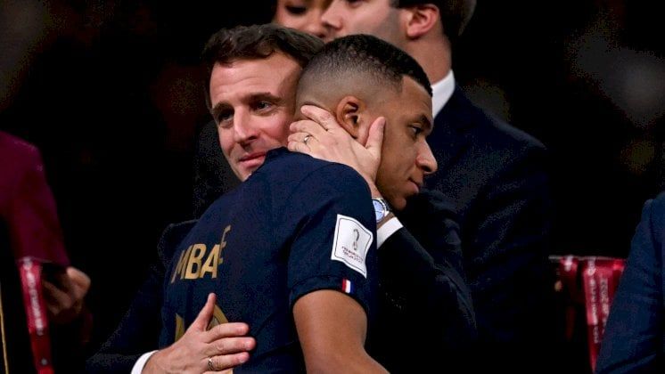 ليكيب: مبابي أبلغ إدارة باريس بقرار الرحيل نهاية الموسم