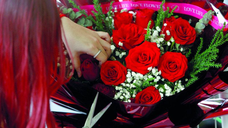 الامارات | 700 مليون زهرة من كولومبيا إلى العالم