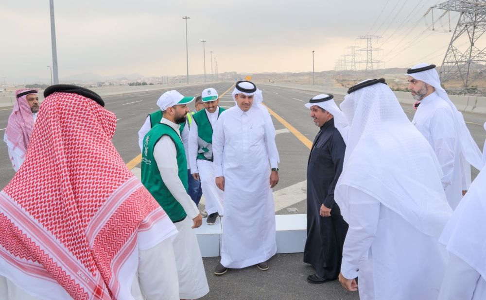 "الجاسر": طريق جدة - مكة ينقل حركة المركبات خارج النطاق العمراني