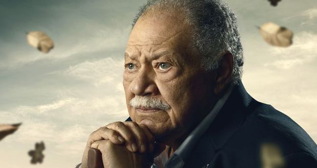 بالصورة – هكذا ظهر يحيى الفخراني على بوستر مسلسل “عتبات البهجة”