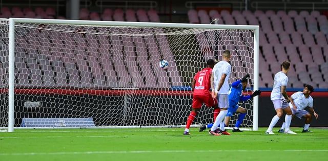 التعادل سيد الموقف في مواجهة الوحدة والطائي