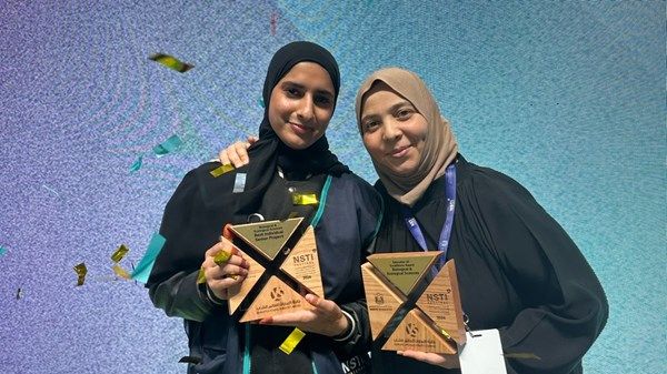 "التكنولوجيا التطبيقية" في "أبو ظبي التقني" تفوز بجائزتي "المهرجان الوطني للعلوم"