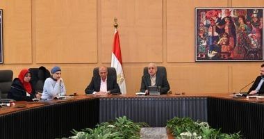 "المجتمعات العمرانية" يتابع مع المدن الجديدة إجراءات الحصر المكانى للإعلانات