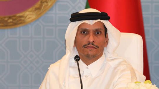 الخليج اليوم .. "يديعوت أحرونوت": الرئيس الإسرائيلي يلتقي رئيس وزراء قطر سرا ويناقشان صفقة الأسرى