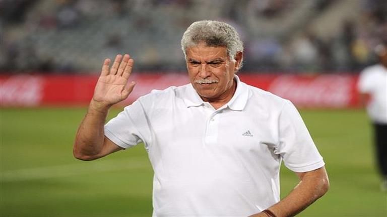 "لا تتأثر بكلامي عنك وميسي كان مثلك".. حسن شحاتة يوجه رسالة لصلاح