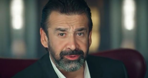 والد كريم عبد العزيز يكشف حقيقة الخلافات بينهما