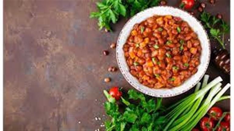 هذا ما يحدث لجسمك والكوليسترول عند تناول الفول.. مفاجأة