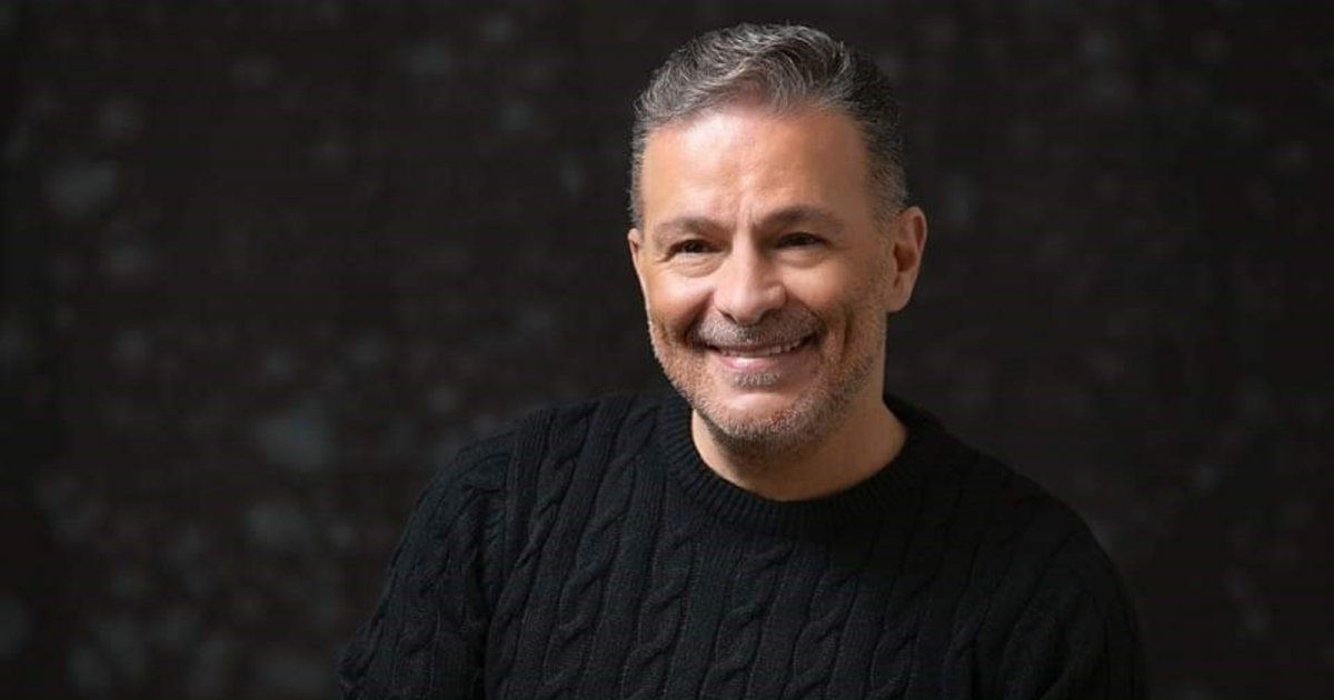 خاص - نقولا الأسطا : " الفن لا يتقدم على إنسانيتي.. وهكذا أدعم المواهب الجديدة "