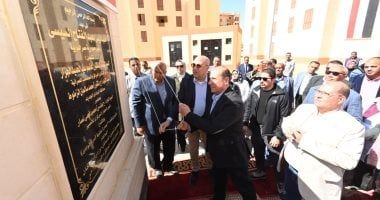 وزير الإسكان ومحافظ الوادى الجديد يفتتحان مشروع "درة الوادى" بمدينة الخارجة