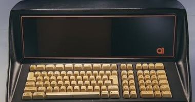 تكنولوجيا: اكتشاف جهازى كمبيوتر يعود إصدارهما إلى أكثر من 50 عاما