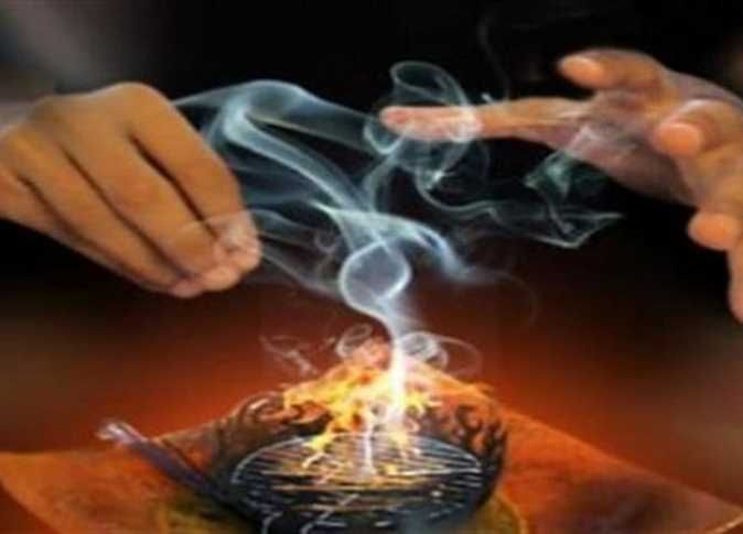 «جلب الحبيب وإرجاع المطلقة».. ضابط يٌسقط «دجالًا»