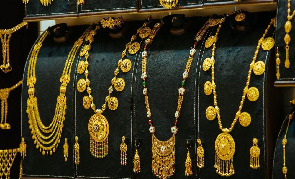 تراجع 85 جنيها.. انخفاض في أسعار الذهب مع بداية التعاملات