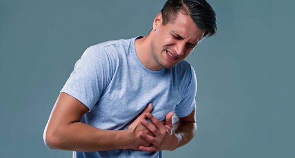 استشاري يوضح الإجراءات الصحية حال الشعور بخفقان أو ألم في الصدر