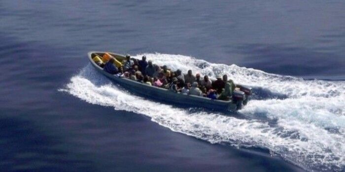 المغرب تنقذ 141 مهاجراً أفريقياً على متن زورق في طريقه إلى جزر الكناري
