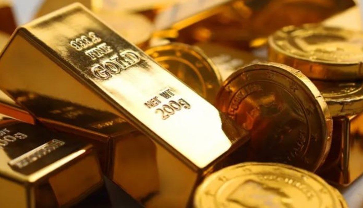 الذهب قُرب أعلى مستوى في أسبوع بدعم من انخفاض الدولار وقوة الطلب