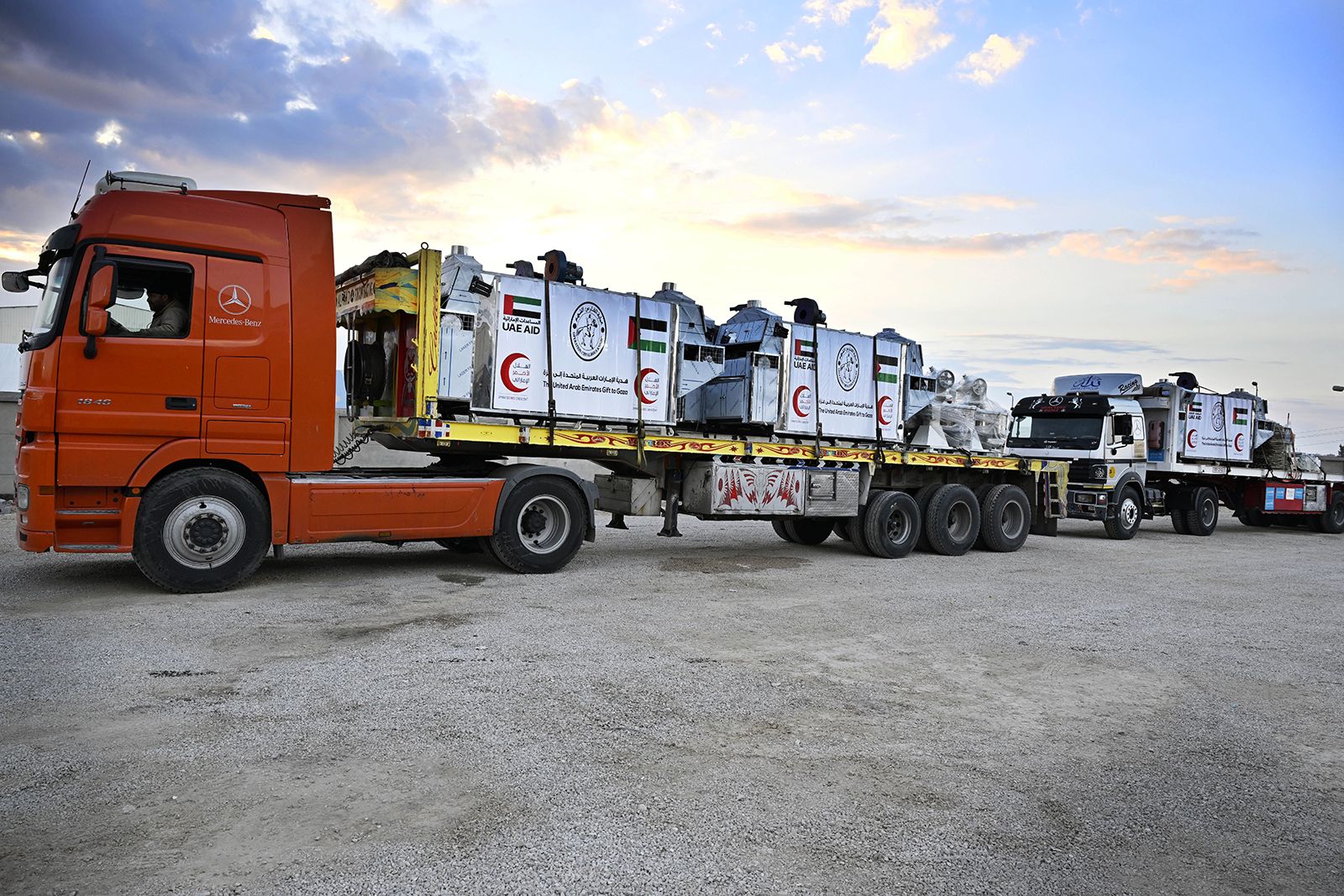 الخليج اليوم .. الإمارات ترسل 5 مخابز أتوماتيكية إلى العريش تمهيداً لدخولها قطاع غزة