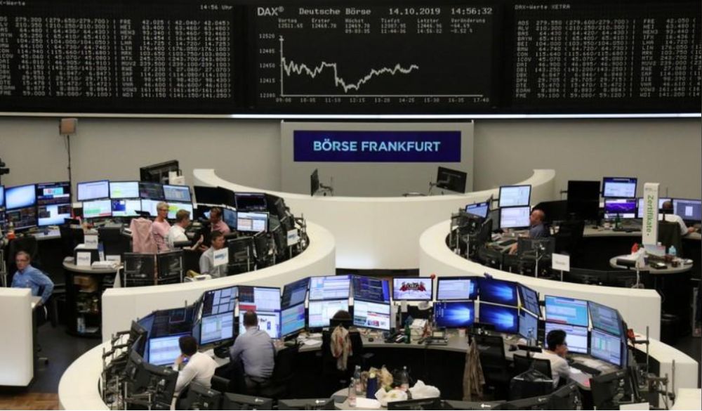 الأسهم الأوروبية تفتح منخفضة قبيل بيانات فصلية للأجور
