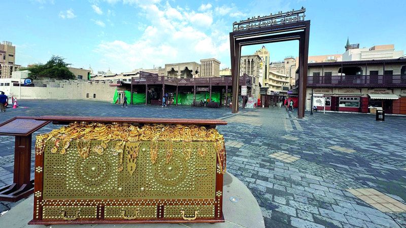 الامارات | «المندوس» يزيّن شارع البلدية القديم في ديرة