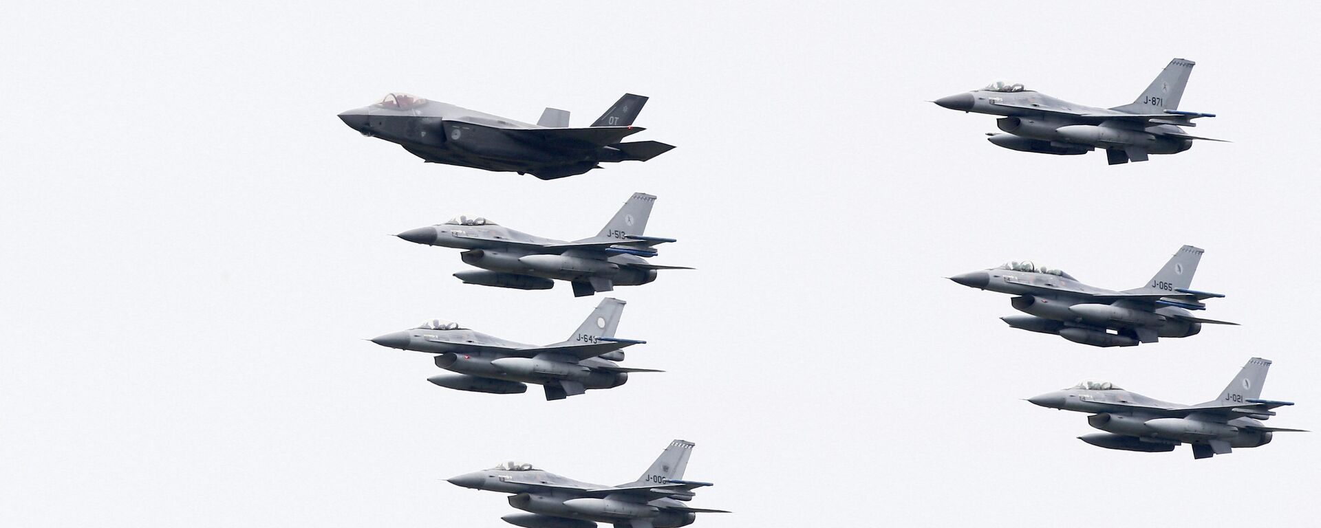 مسؤول في حكومة صنعاء: أمريكا وبريطانيا ستواجهان تصعيدا وعقوبات "مؤلمة جدا"