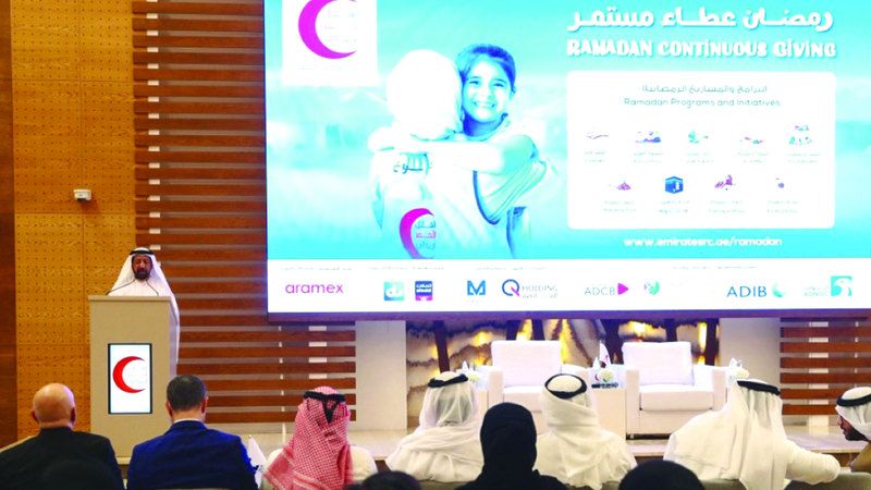 الامارات | «الهلال الأحمر الإماراتي» تُخصّص 300 ألف وجبة إفطار صائم للأشقاء في غزة