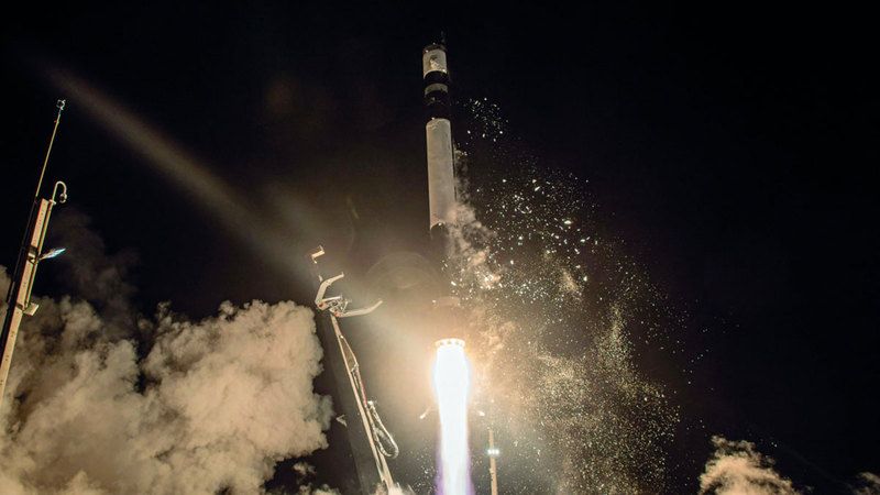 الامارات | إطلاق مسبار ياباني لرصد «النفايات الفضائية»