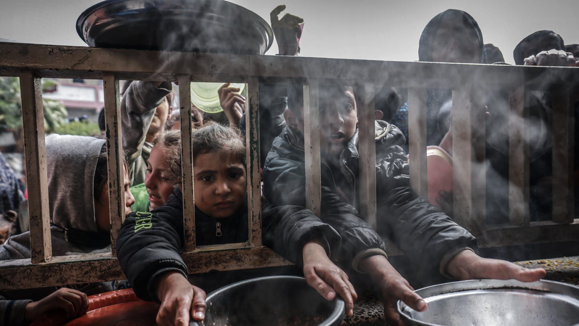 اليونيسف تحذر من ارتفاع حاد في وفيات الأطفال في غزة بسبب سوء التغذية