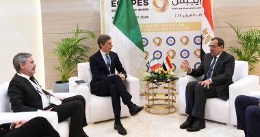 وزير البترول يبحث مع رئيس شركة سنام الإيطالية الاستفادة من البنية التحتية لتداول الغاز