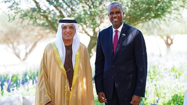 سعود بن صقر يستقبل سفير رواندا