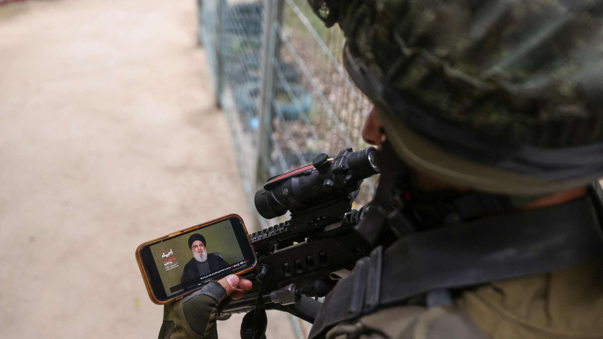 إعلام إسرائيلي: مراسلات سرية بين "حزب الله" والسنوار تم العثور عليها تخص جبهة الشمال