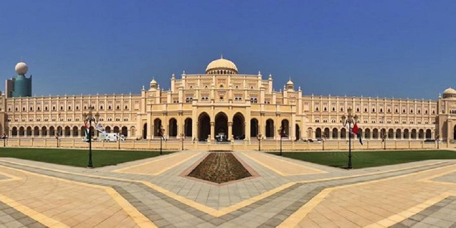 الامارات | تزامنا مع احتفالات "حق الليلة".. بلدية الشارقة تنفذ حملات تفتيشية على منافذ بيع المواد الغذائية