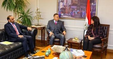 وزيرة التعاون الدولى تلتقى السفير القطرى بالقاهرة لمناقشة تعزيز التعاون المشترك