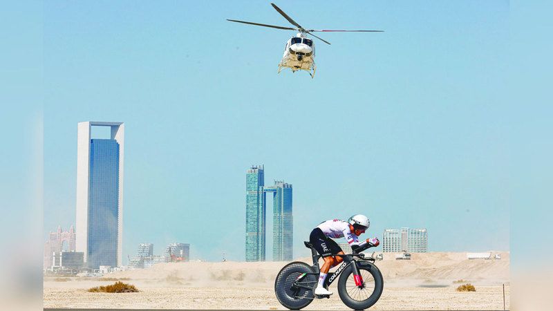 الامارات | فريق الإمارات أولاً «ضد الساعة» في «الطواف»