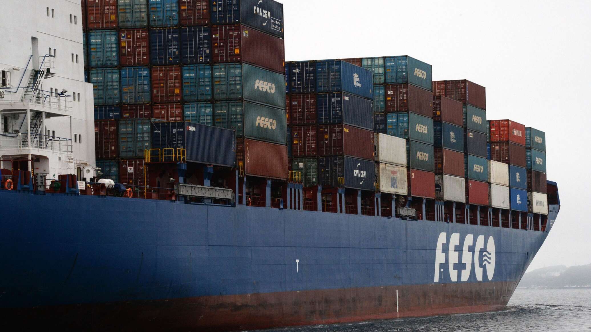 "أنصار الله": أجرينا محادثات "بناءة" مع الاتحاد الأوروبي حول الملاحة في البحر الأحمر