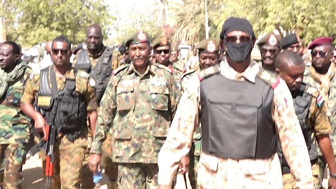 البرهان من كسلا:معركة الكرامة ستنتهي بدحر التمرد وهزيمته نهائياً