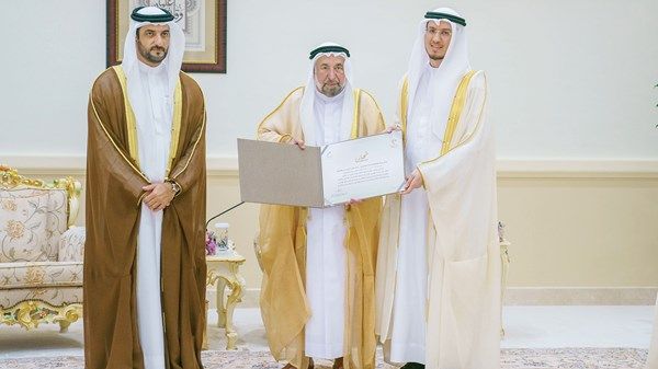 حاكم الشارقة يكلّف «القاسمية» بتنفيذ مدارس للقرآن في أفريقيا