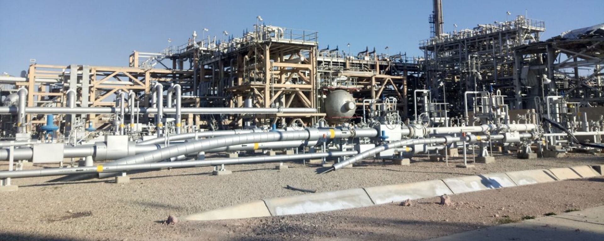 الجزائر وموريتانيا تدشنان معبرين حدوديين لتعزيز التجارة بينهما