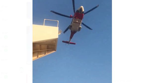 الحرس الوطني ينجح في إجلاء مصاب من على متن سفينة