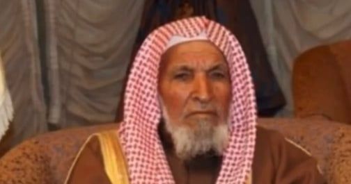 عائلة "السلطان" تتقدم بخالص العزاء في الشيخ "محمد الهويريني"