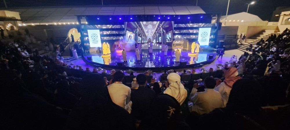 شاهد.. تفاعل الأهالي مع أوبريت "ذكرى دولة" في احتفال الأحساء بيوم التأسيس