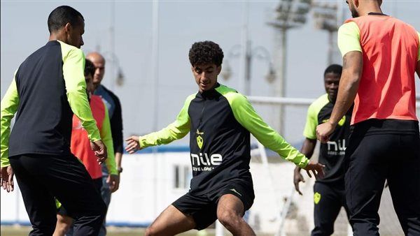 بعثة الزمالك تغادر القاهرة إلى الجزائر بعد تأخر ساعتين