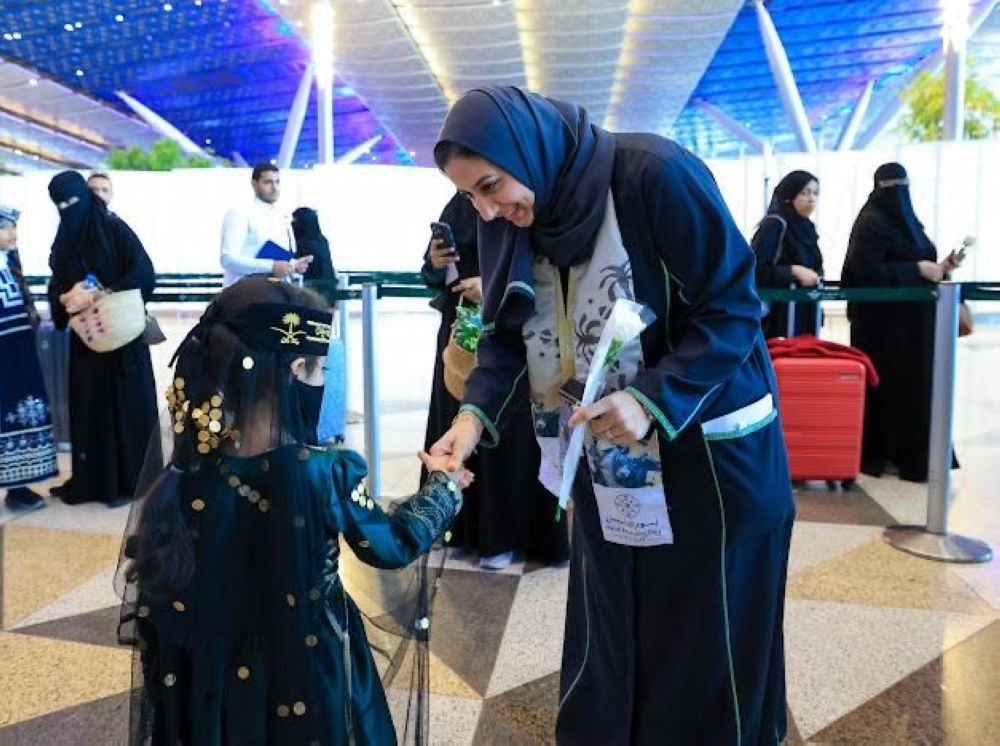 مطار الملك عبدالعزيز الدولي يحتفي بيوم التأسيس بأنشطة وفعاليات متنوعة