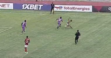 30 دقيقة.. استمرار التعادل السلبي بين الأهلي وميدياما الغاني وتألق شوبير