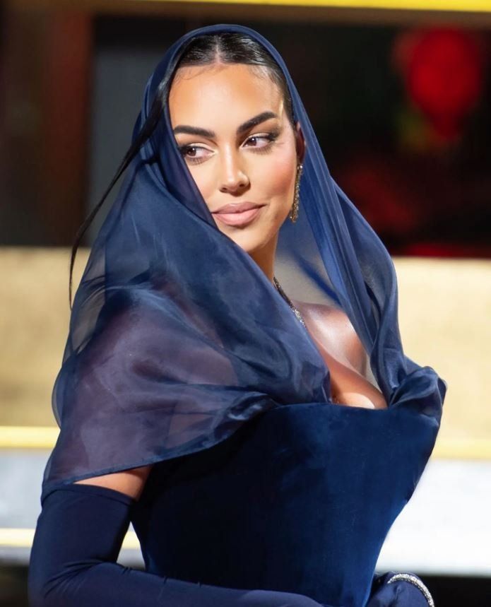 تصريح غريب من جورجينا رودريغز حول “الحجاب” يُشعل الجدل