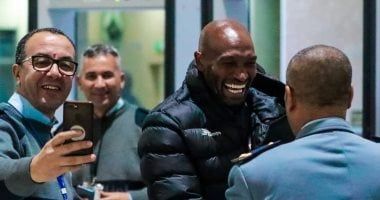 سماعات زيزو وضحك شيكا فى رحلة الزمالك إلى الجزائر لمواجهة أبو سليم.. صور