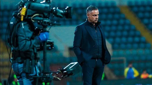 أول قرار للبرتغالي جوميز بعد وصول بعثة الزمالك إلى الجزائر