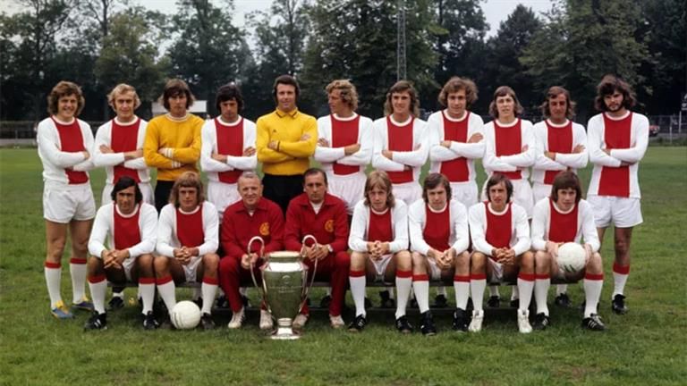 فريق سعودي يقترب من إنجاز تاريخي.. 10 أندية حققت أطول سلسلة انتصارات في تاريخ كرة القدم